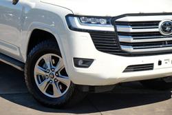 2023 Toyota Landcruiser VX