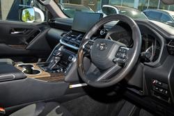 2023 Toyota Landcruiser VX