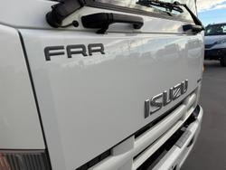 2009 Isuzu F Series FRR 500 PTO