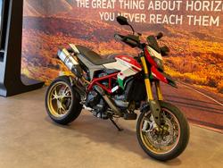 2017 Ducati Hypermotard 939 SP Hypermotard Red