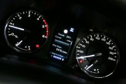 2024 Toyota Hilux SR