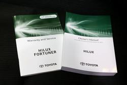 2024 Toyota Hilux SR