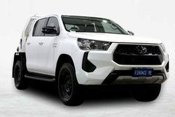 2024 Toyota Hilux SR