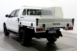 2024 Toyota Hilux SR