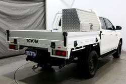 2024 Toyota Hilux SR
