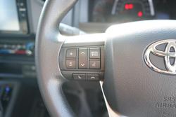 2025 Toyota Landcruiser GXL