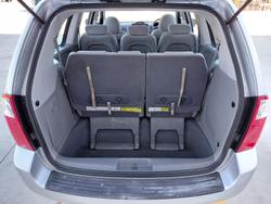 2010 Kia Carnival EXE VQ MY10 Clear Silver
