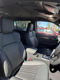 2025 Isuzu MU-X LS-T