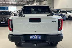 2026 Toyota Hilux SR5