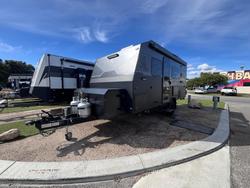 2025 Royal Flair Razor Xt