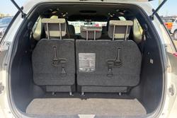 2017 Toyota Tarago GLi