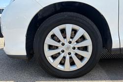 2017 Toyota Tarago GLi