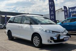 2017 Toyota Tarago GLi