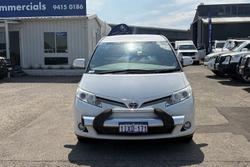 2017 Toyota Tarago GLi