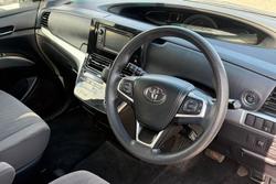 2017 Toyota Tarago GLi