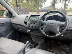 2011 Toyota Hilux Workmate TGN16R MY10 4x2 Glacier White