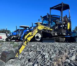 2025 New Holland E17d Yellow