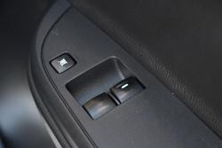 2019 Mitsubishi Triton GLX MR MY19 4x2 White