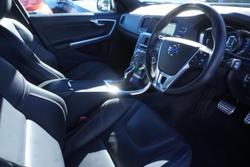 2015 Volvo V60 T5 R-Design