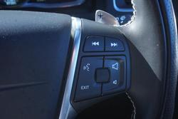 2015 Volvo V60 T5 R-Design