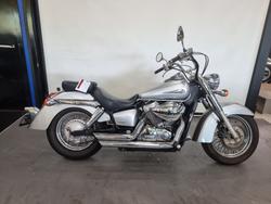 Honda VT400