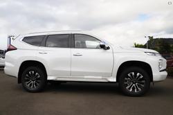 2022 Mitsubishi Pajero Sport GLS