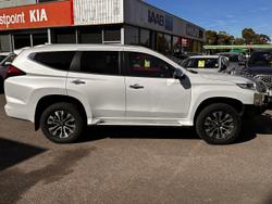 2022 Mitsubishi Pajero Sport GLX
