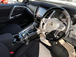 2022 Mitsubishi Pajero Sport GLX