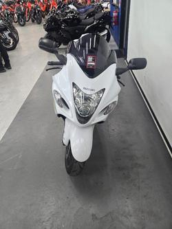 2015 Suzuki GSX1300RA (HAYABUSA) White