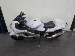 2015 Suzuki GSX1300RA (HAYABUSA) White