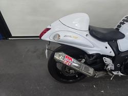 2015 Suzuki GSX1300RA (HAYABUSA) White
