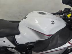 2015 Suzuki GSX1300RA (HAYABUSA) White