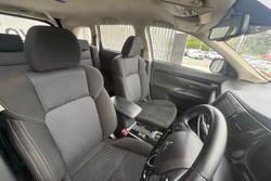 2021 Mitsubishi Outlander ES