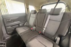 2021 Mitsubishi Outlander ES