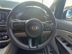 2017 Kia Carnival S