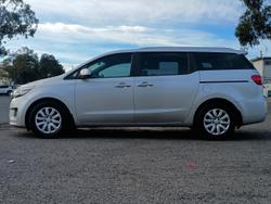 2017 Kia Carnival S