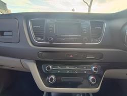 2017 Kia Carnival S
