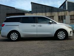 2017 Kia Carnival S