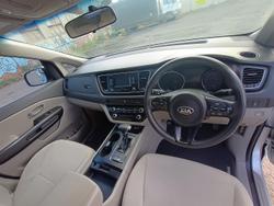 2017 Kia Carnival S