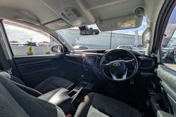 2020 Toyota Hilux SR