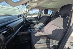 2020 Toyota Hilux SR