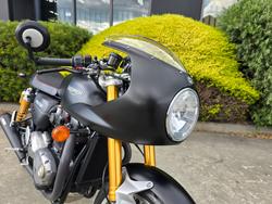 2017 Triumph THRUXTON R Black