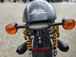 2017 Triumph THRUXTON R Black