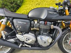 2017 Triumph THRUXTON R Black