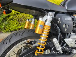 2017 Triumph THRUXTON R Black