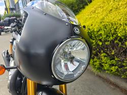 2017 Triumph THRUXTON R Black
