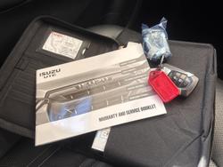 2024 Isuzu MU-X LS-T