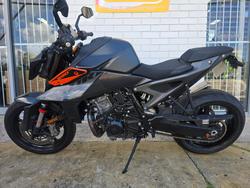 2024 Ktm 990 DUKE GREY