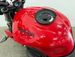 2017 Triumph STREET TRIPLE S 660 LAMS Red