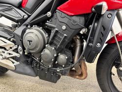 2017 Triumph STREET TRIPLE S 660 LAMS Red